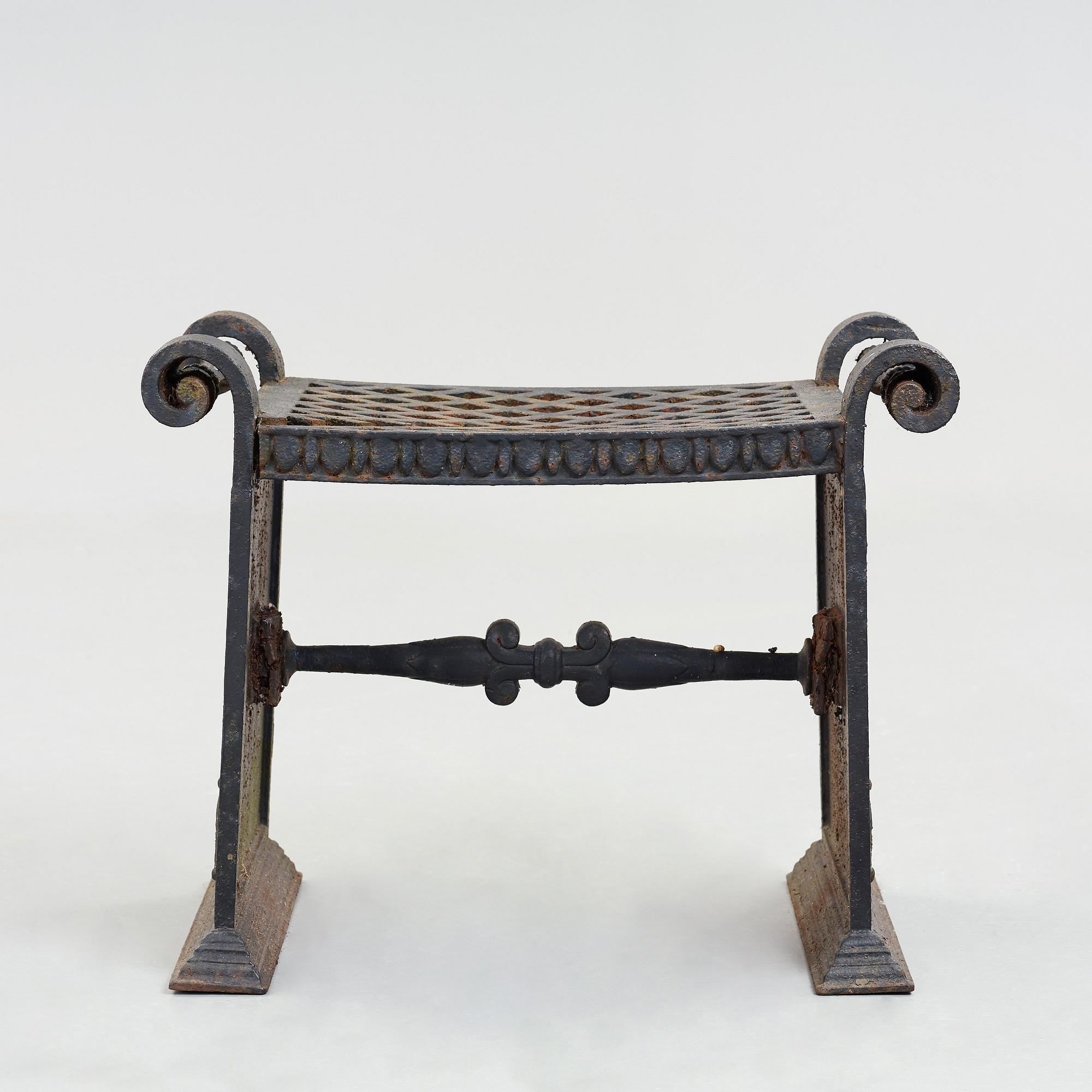 A Folke Bensow Swedish Grace cast iron stool, model 'Taburett Nr 1', Näfveqvarn, Sweden circa 1925.