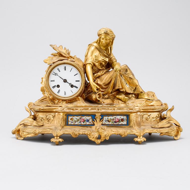 A 19th century French mantle piece clock.