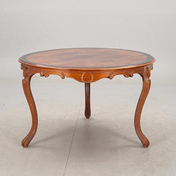 BORD, nyrokoko. 1800-talets andra hälft.