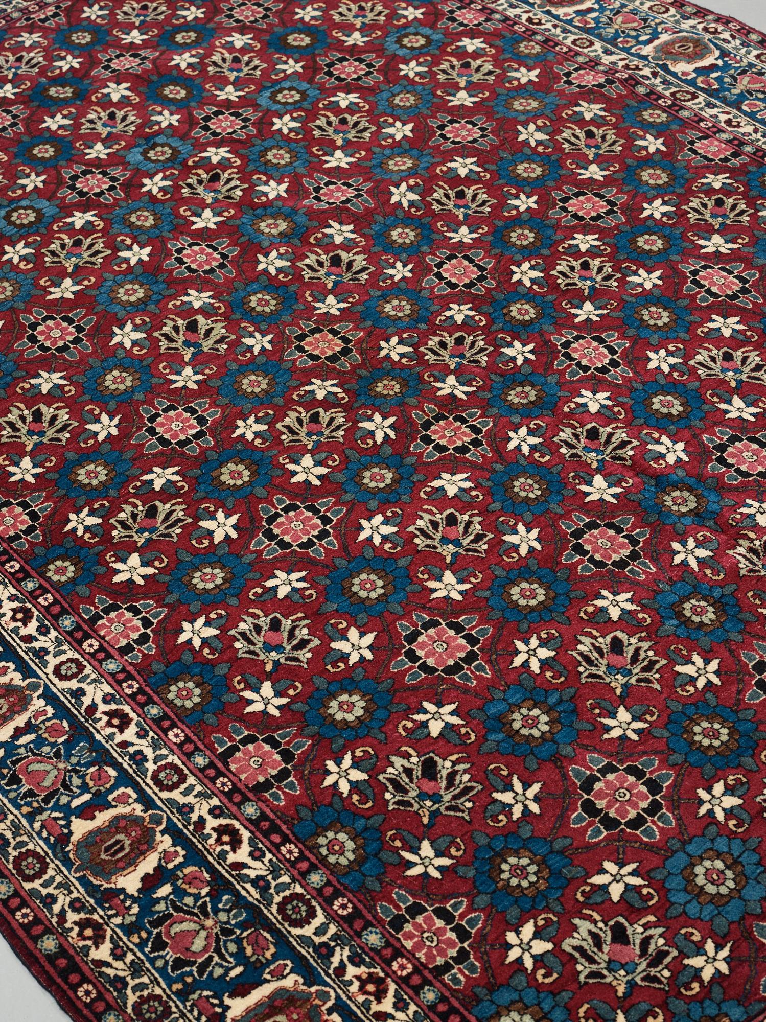 MATTA, semiantik Veramin, ca 307-310 x 202,5-206 cm.