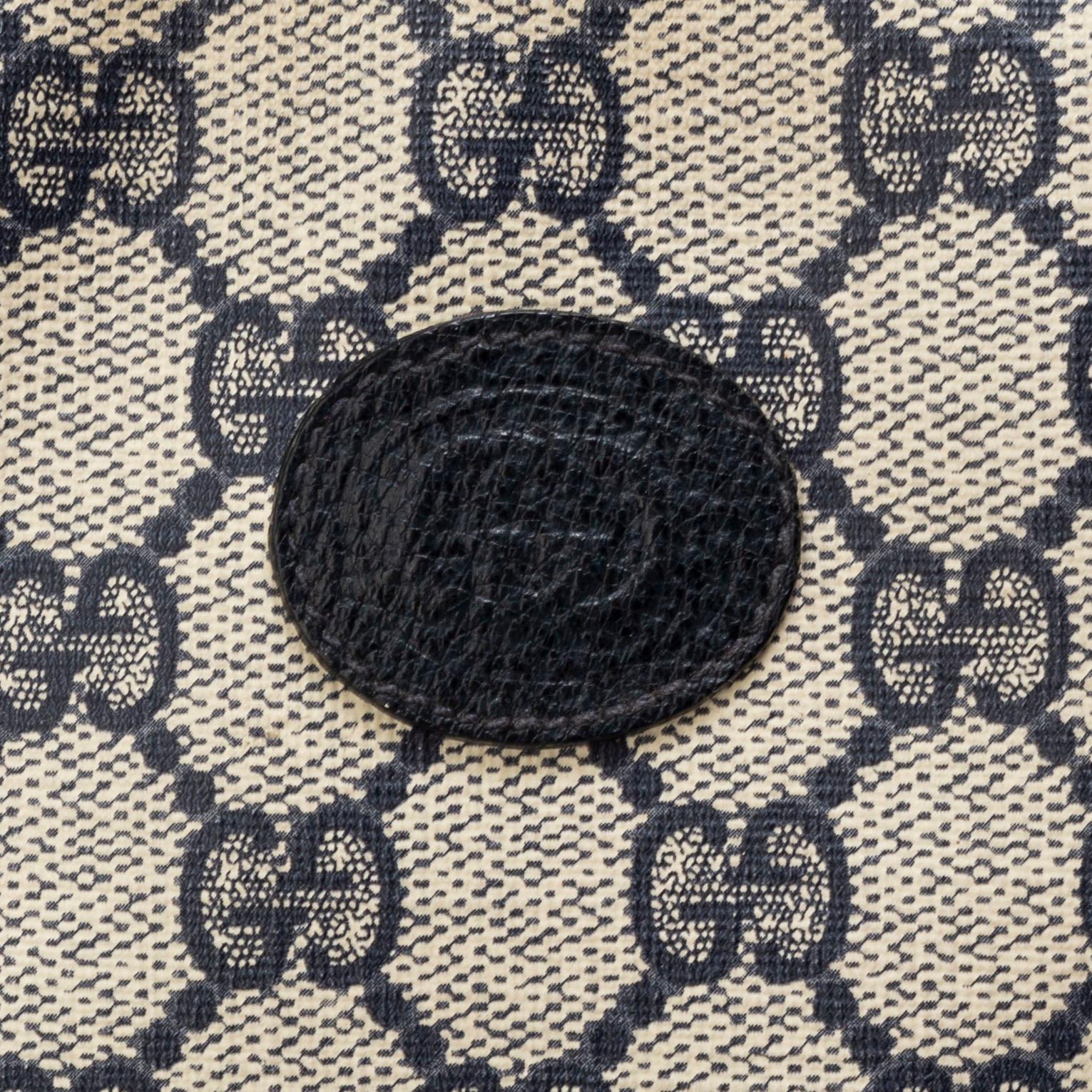 a 1980's Gucci bag and purse.