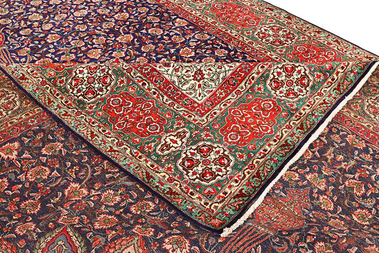 Matta, Kashmar, ca 500 x 348 cm.