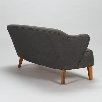 Flemming Lassen, a sofa, manufactured by Asko 1952-1956.