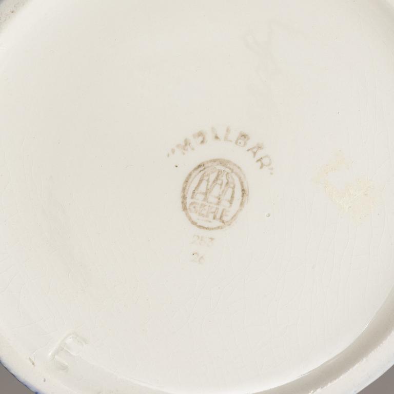 A 24 piece service from "Vinranka" and "Mullbär", Gefle Porslinsfabrik.