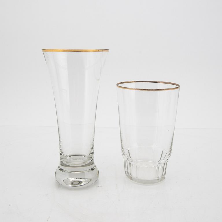 A 1940s 62 pcs glass service.