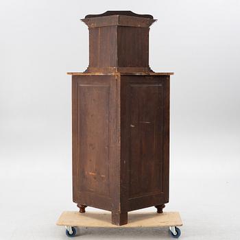 Corner cabinet, Karl Johan, first half of the 19th century.