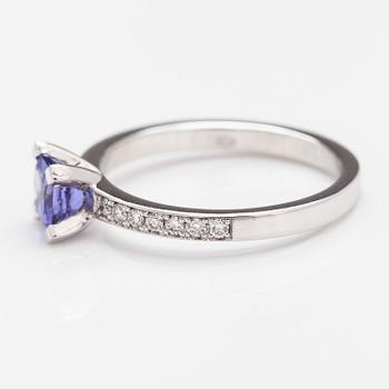 RING, 14K vitguld, diamanter ca 0.17 ct tot, tanzanit.