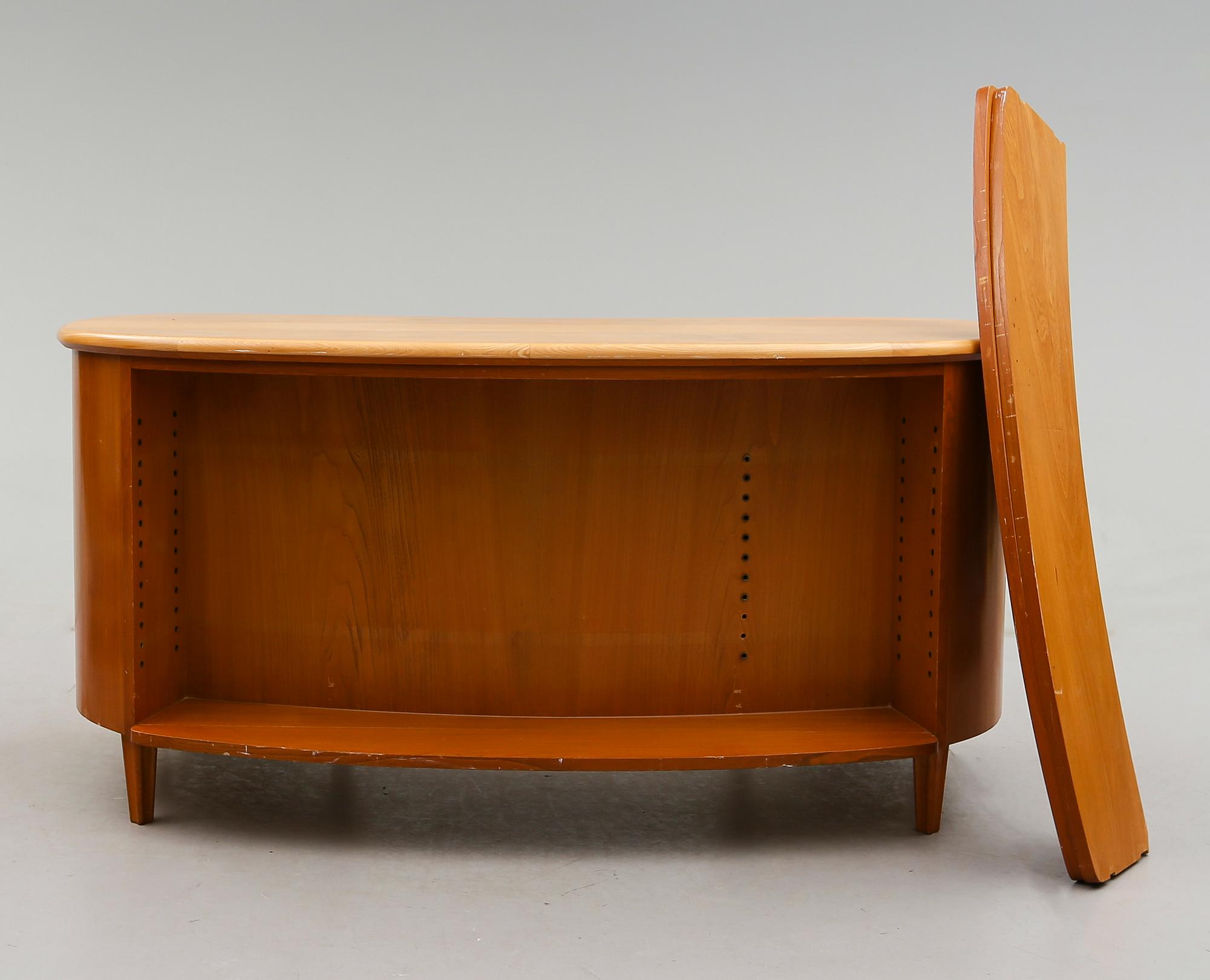 SKRIVBORD, 1900-talets mitt.