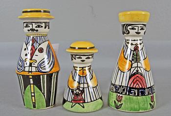 STRÖARE, 3 st, fajans. "Familjen Pepparsson", JIE.