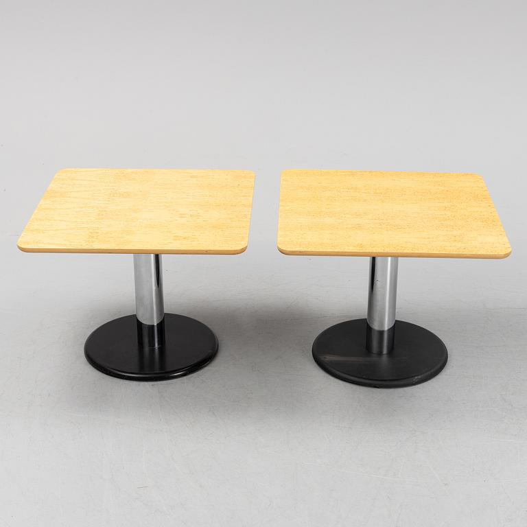 A pair of coffee tables from Lammhults, 1990's.