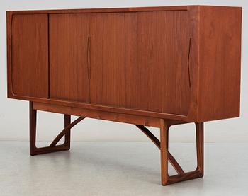 SIDEBOARD, 1900-talets mitt.