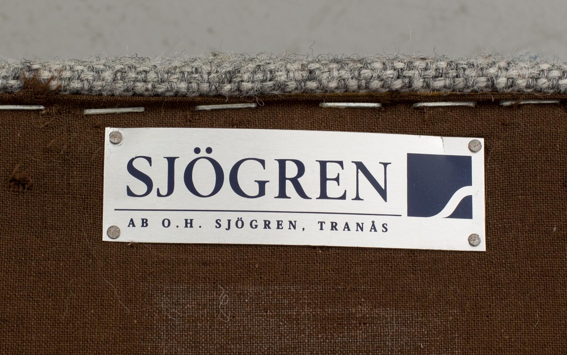 CARL MALMSTEN, fåtölj med fotpall, "Jättepaddan", sent 1900/2000-tal.