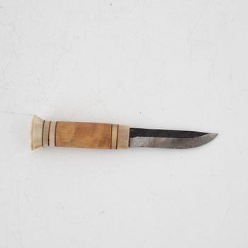 Patric Jonsson, a reindeer horn knife, signed.