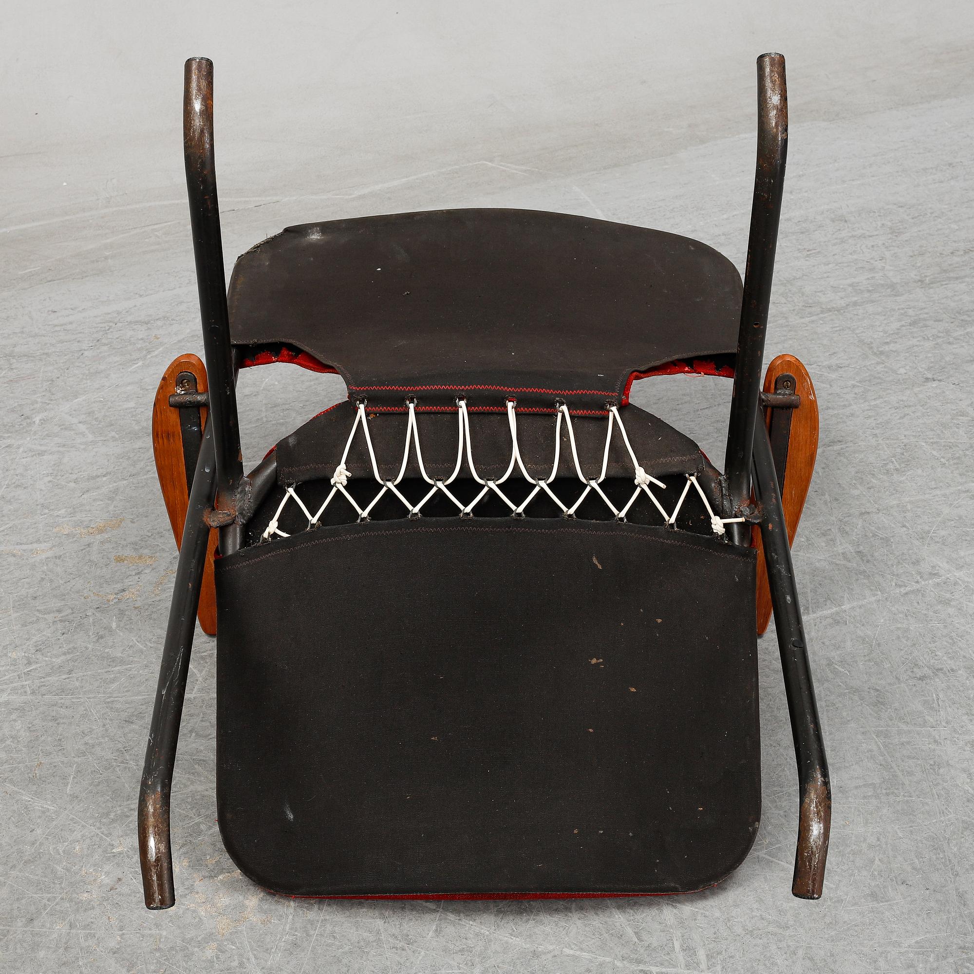 A mid 20th century armchair.