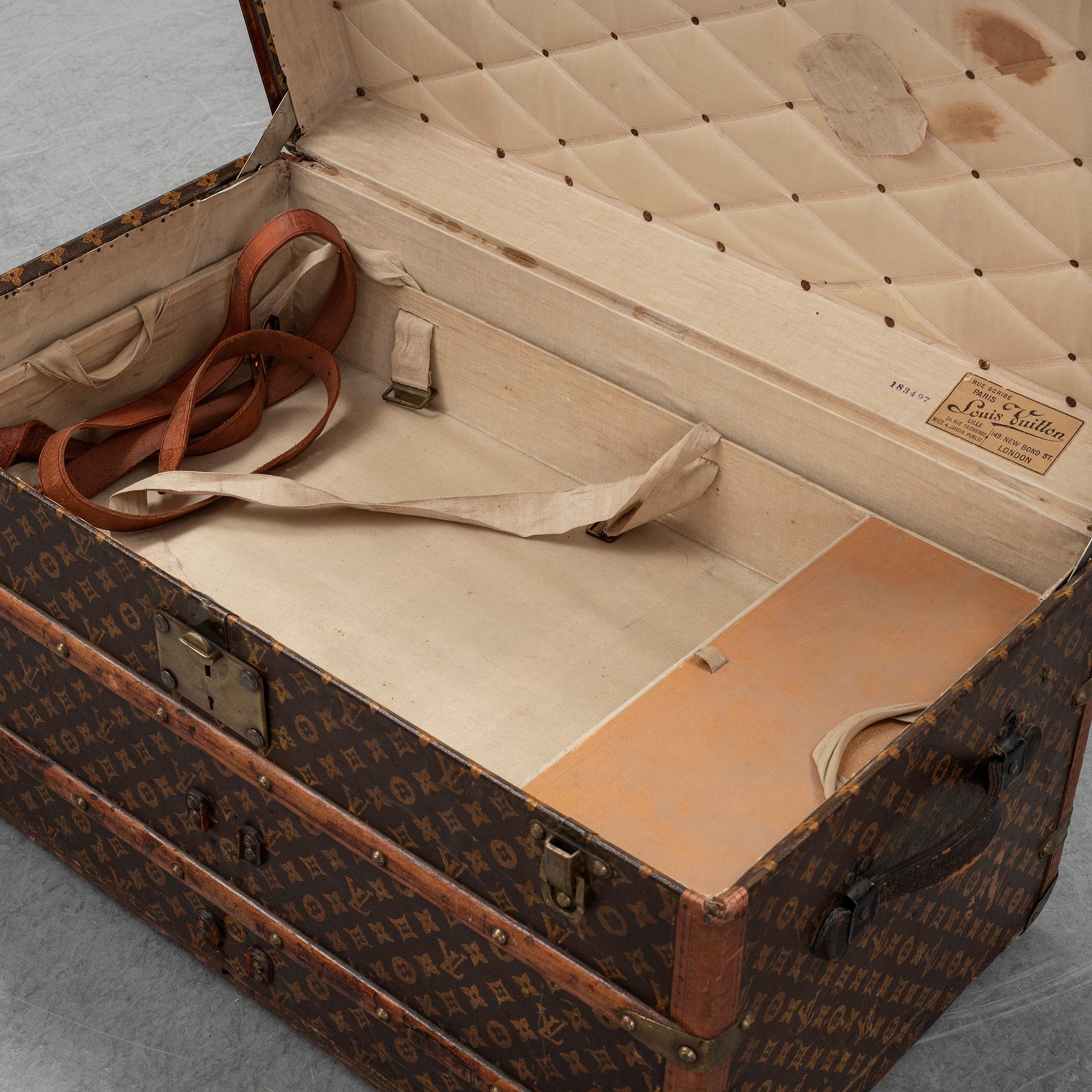 LOUIS VUITTON, koffert, tidigt 1900-tal.
