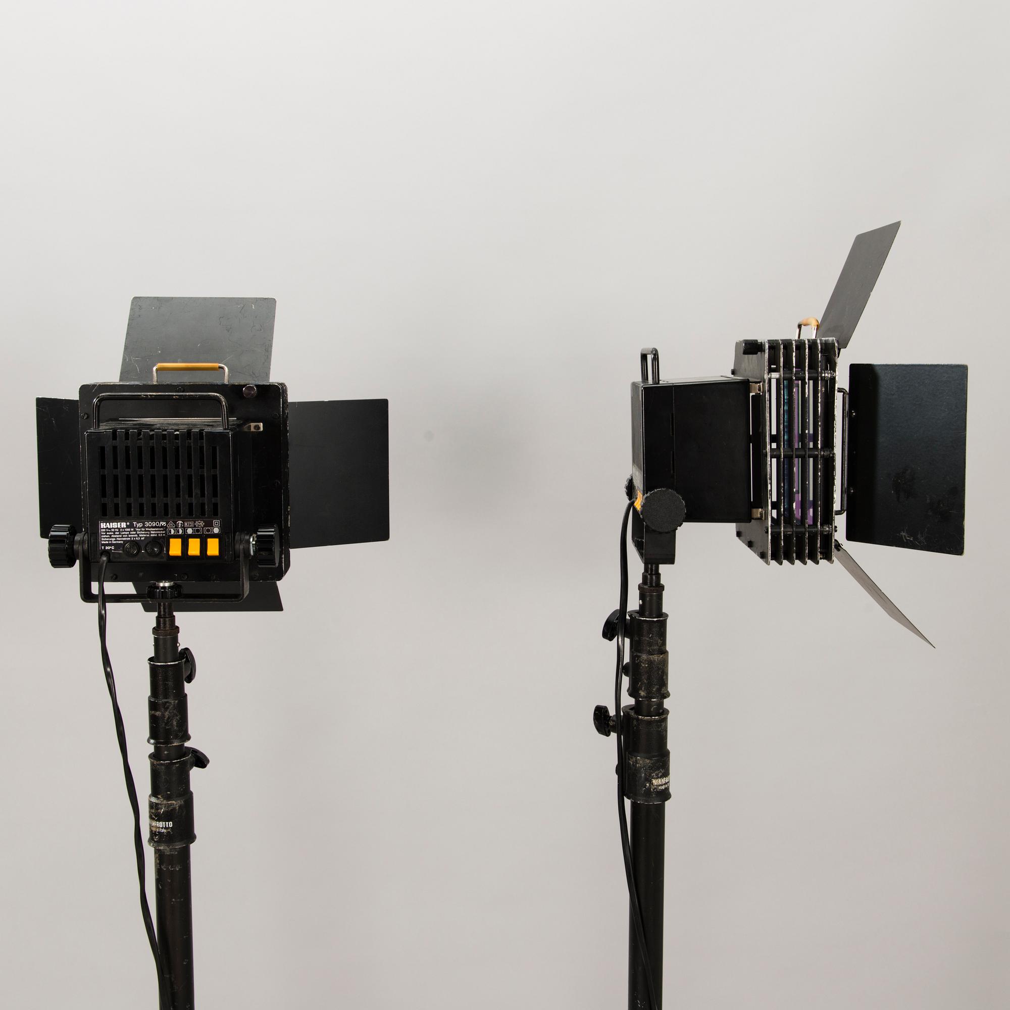 FOTOLAMPOR, 2 st, Kaiser Tyskland och Manfrotto, Italien.