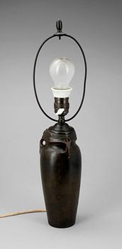 BORDSLAMPA, brons, jugend. A. Granberg, tidigt 1900-tal.