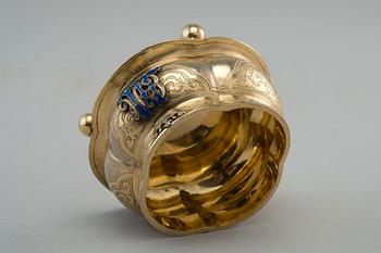 A SUGAR BOWL, gilt 84 silver, enamel. Sasikov St. Petersburg 1866-70. Height 4,5 cm, weight 135 g.