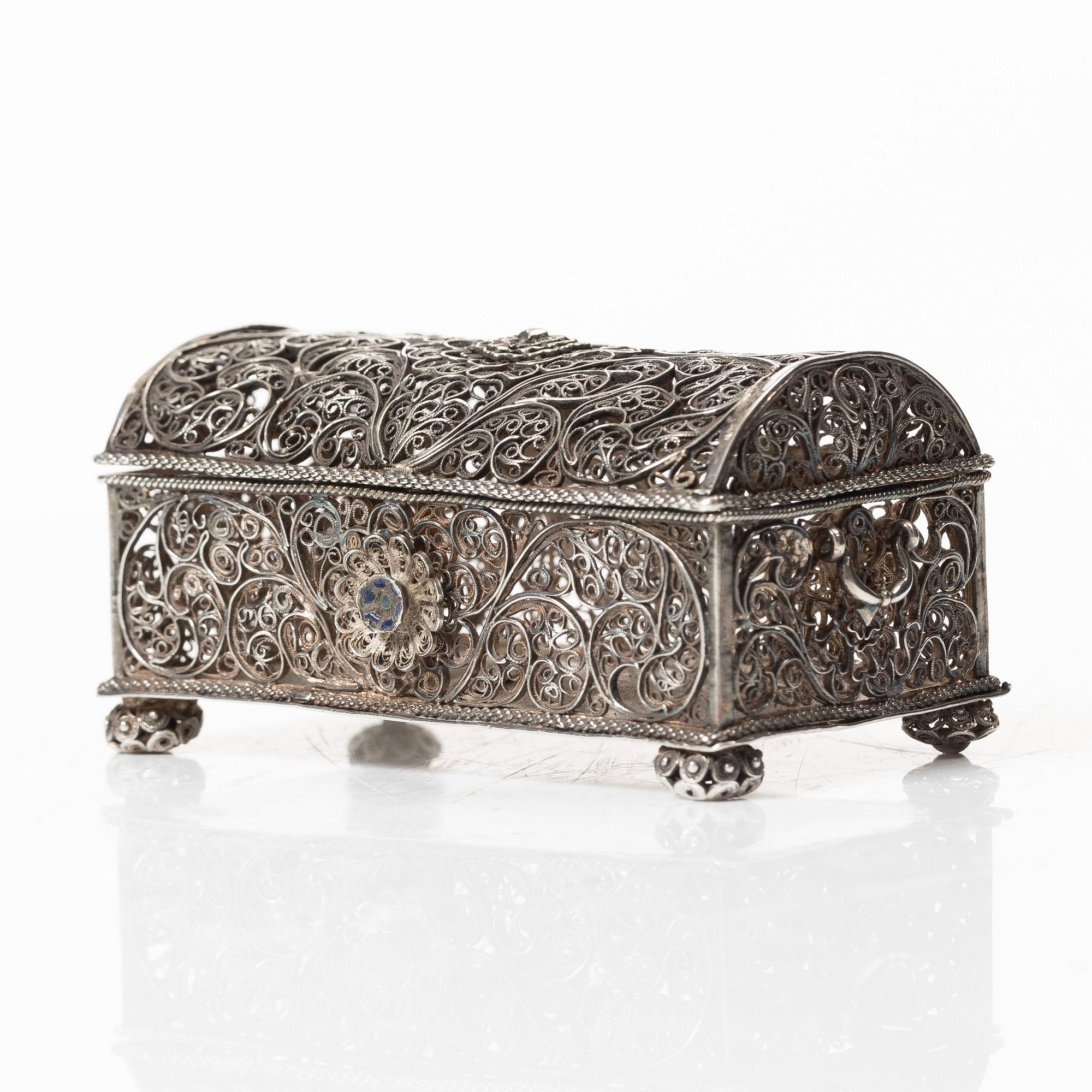 Box, filigree, silver, unmarked, 19th Century.