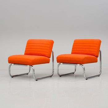 FÅTÖLJER, ett par. 1970-tal.
