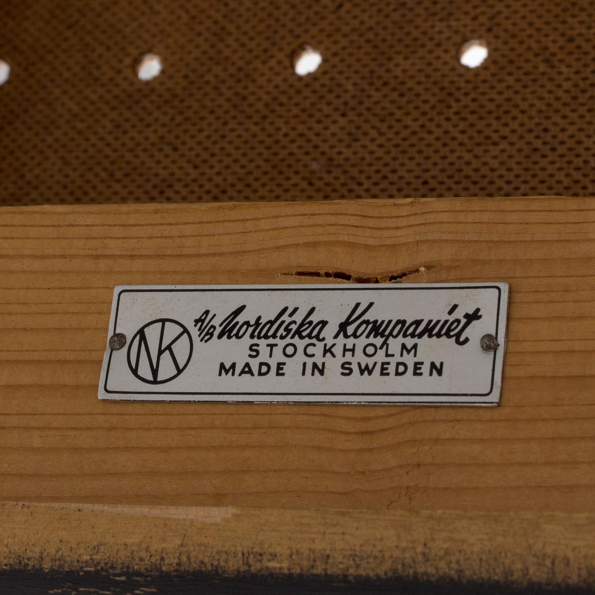 A mid 20th century daybed / sofa by Nordiska Kompaniet.