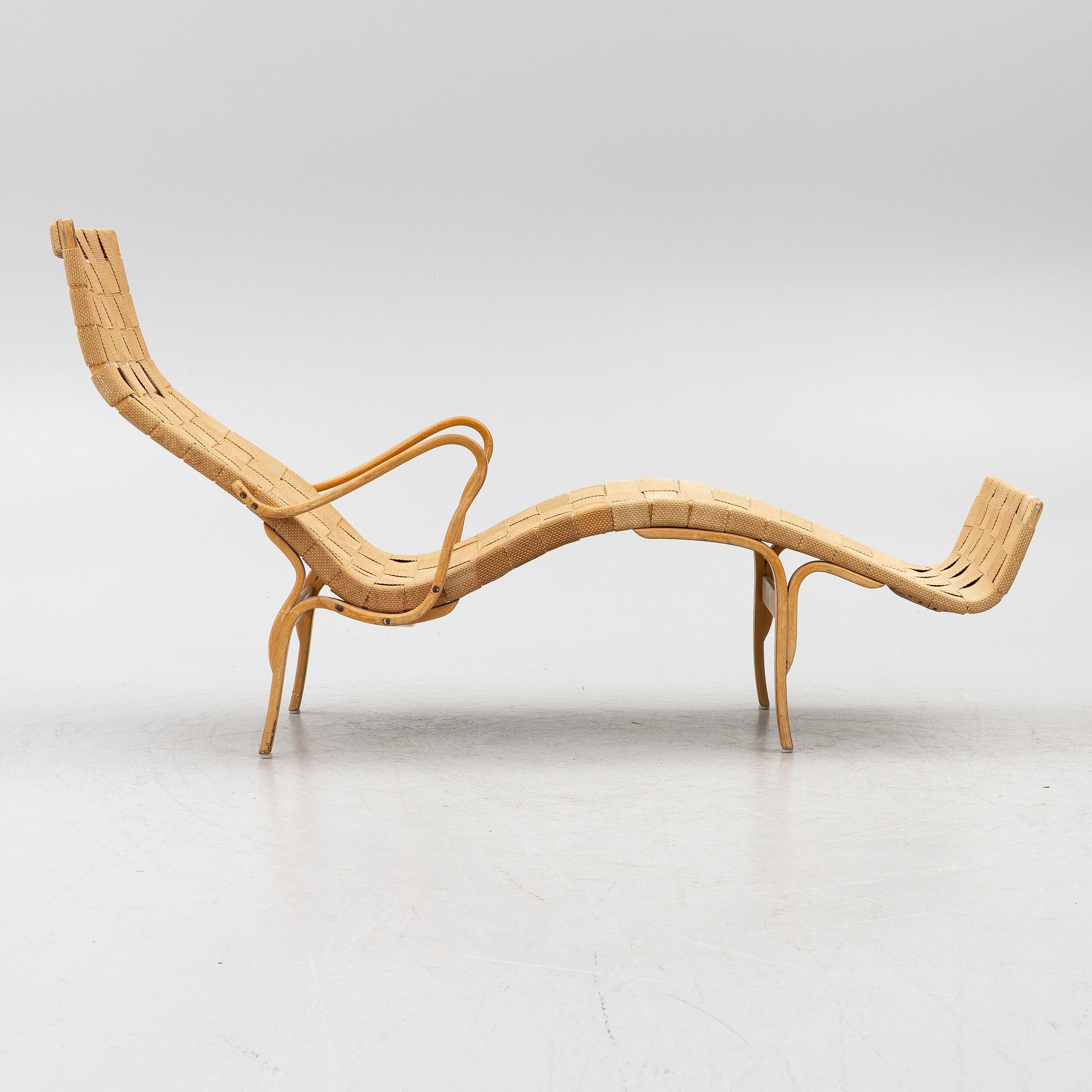 Bruno Mathsson, Lounge chair “Pernilla”, Firma Karl Mathsson, 1944.