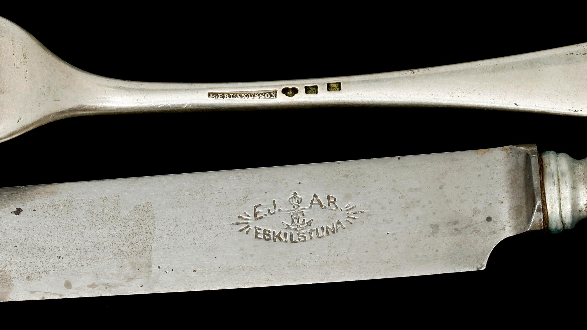BESTICKUPPSÄTTNING, 187 delar, silver,  B Erlandsson, Karlskrona, 1910-11. Vikt 7 447 g exkl matknivar.