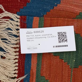 MATTA, Kelim, orientalisk, modern tillverkning. Ca 209 x 158 cm.