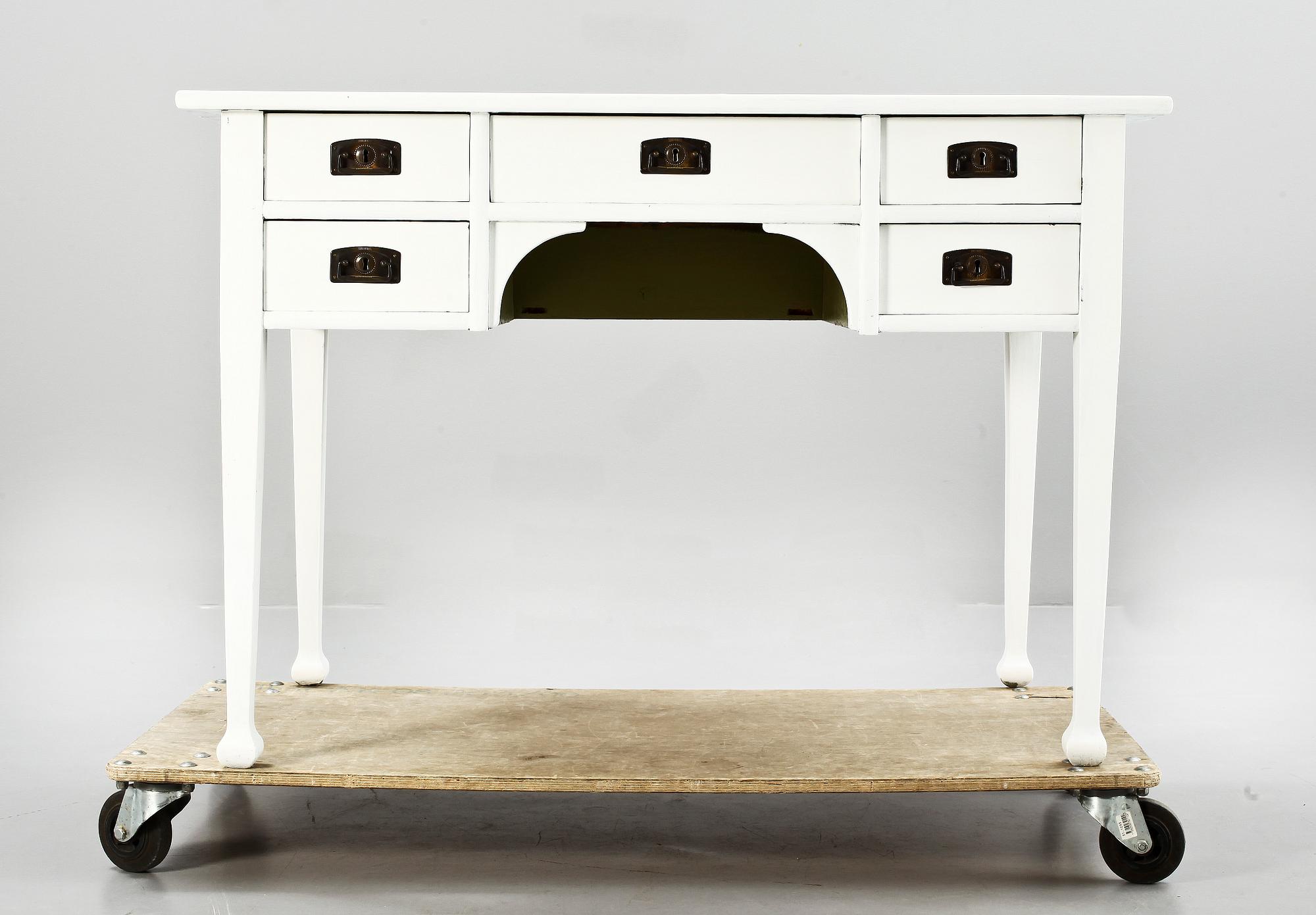 SKRIVBORD, jugend, 1900-talets andra hälft.