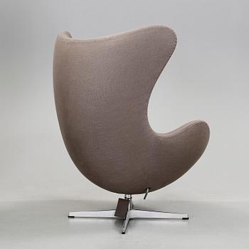 FÅTÖLJ, "Ägget", Arne Jacobsen för Fritz Hansen, 2013/2014.