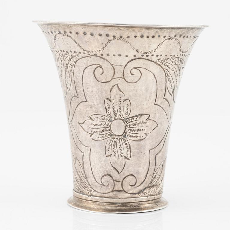 A silver beaker by Petter Lund, Nyköping, 1712.