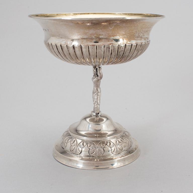 A SILVER SWEET MEAT BOWL, Carl Gustaf Högstedt, Kalmar, 1841.