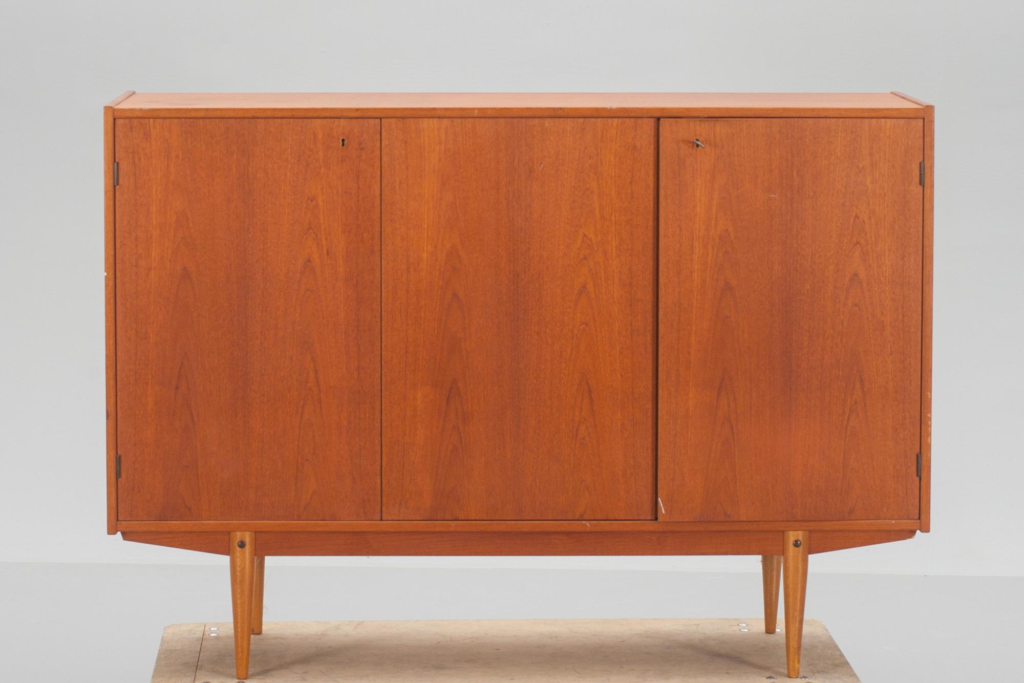 SIDEBOARD, 1960-tal, märkt Royal, made in sweden.