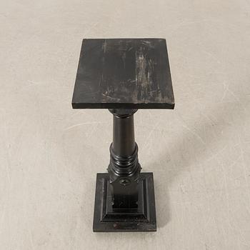 Pedestal early 20th century.