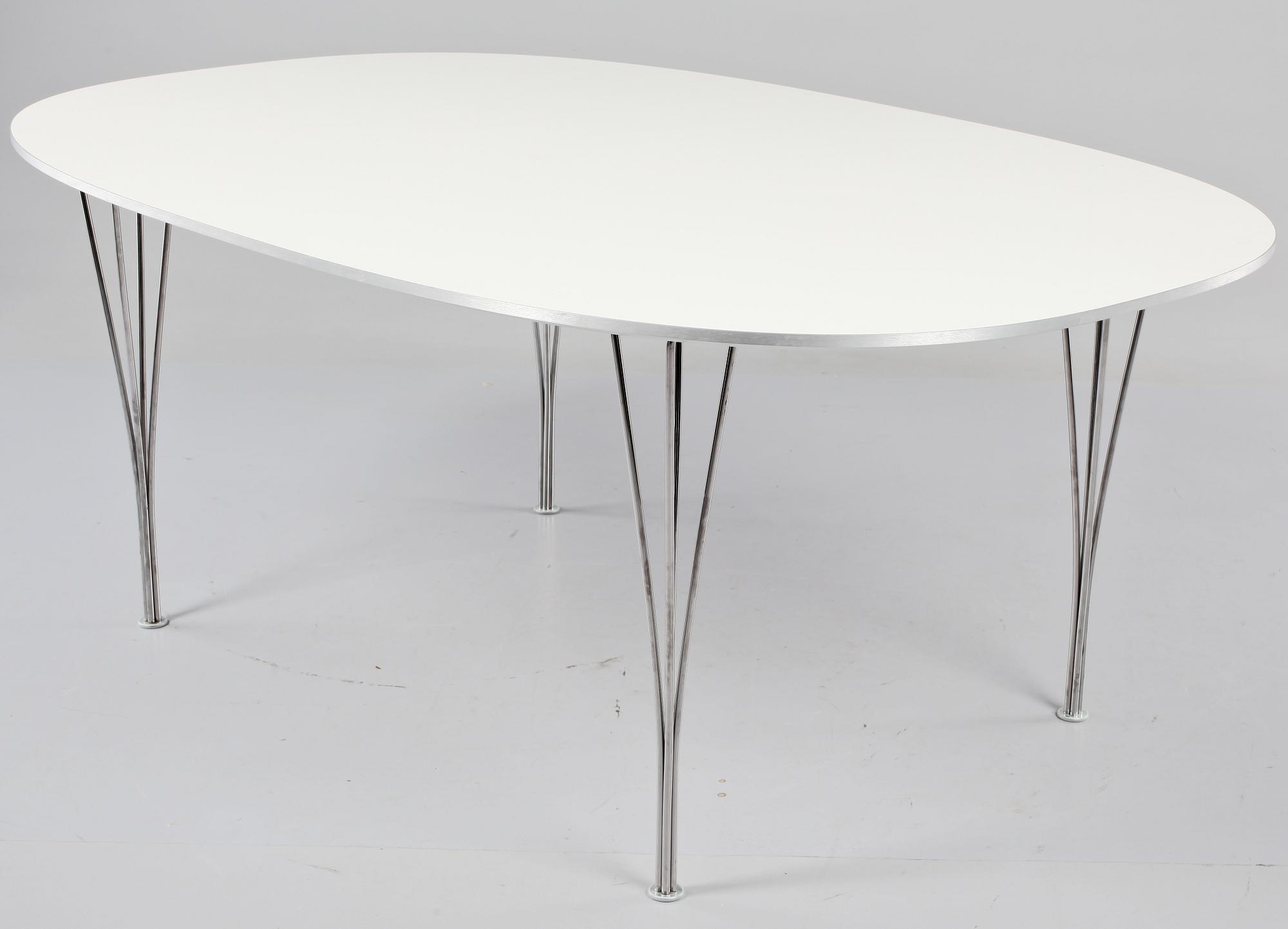 BORD,  "Superellips", design Piet Hein & Bruno Mathsson, för Fritz Hansen, 2000-tal.