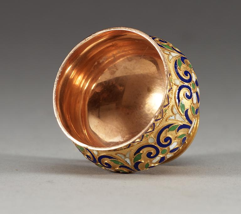 CHARKA, guld och cloisonnéemalj, sannolikt av Alexander Tillander, S:t Petersburg 1880-1900.