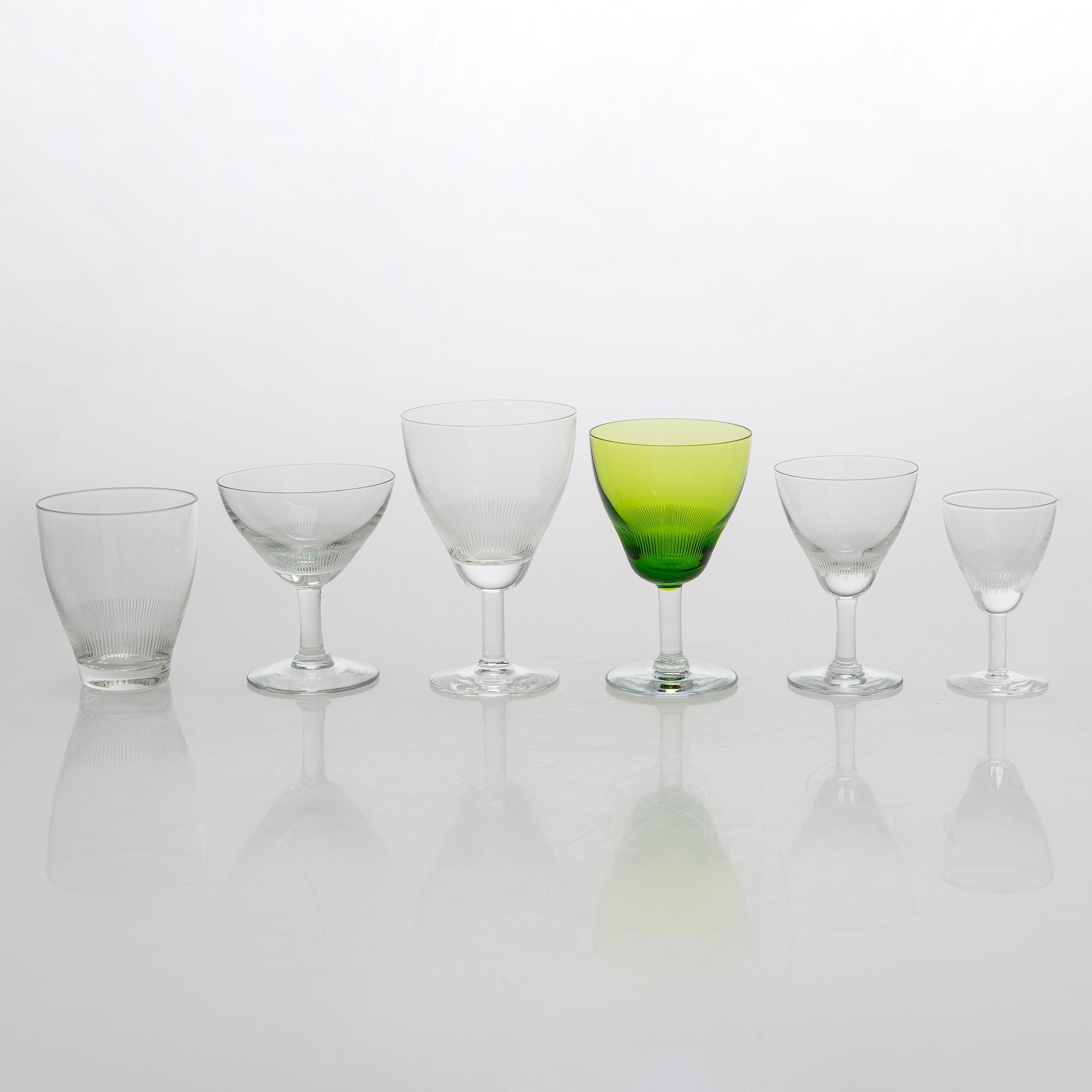 Kaj Franck, glasservis, 70 delar, "Fennia" Nuutajärvi Notsjö. Formgiven 1951.