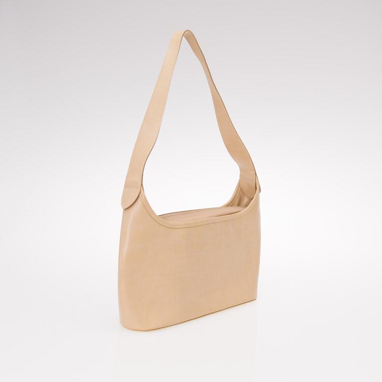 LONGCHAMP LEATHER SHOULDER BAG.