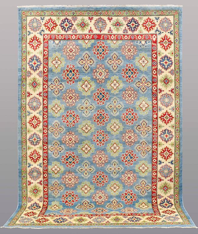 MATTA, Kazak design 300 x 198 cm.