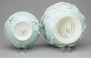 A Wilhelm Kåge creamware bowl and flower pot, Gustavsberg 1927.