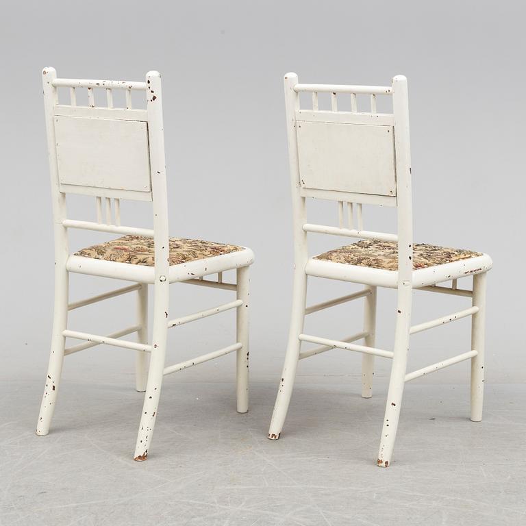 A 1920's sofa with four chairs by Muuramen Tuolitehdas Osakeyhtiö, Muurame.