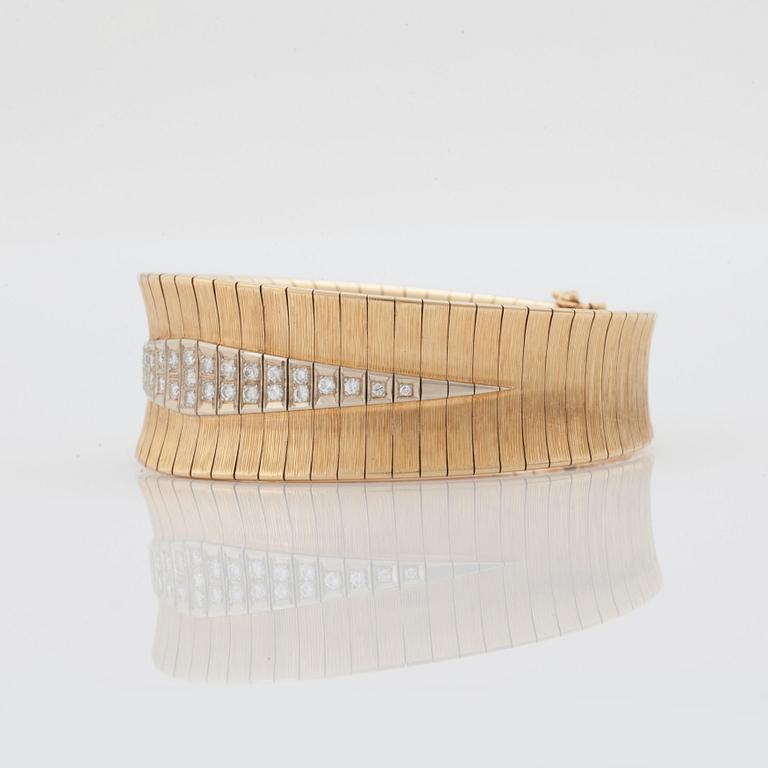 A BRACELET.