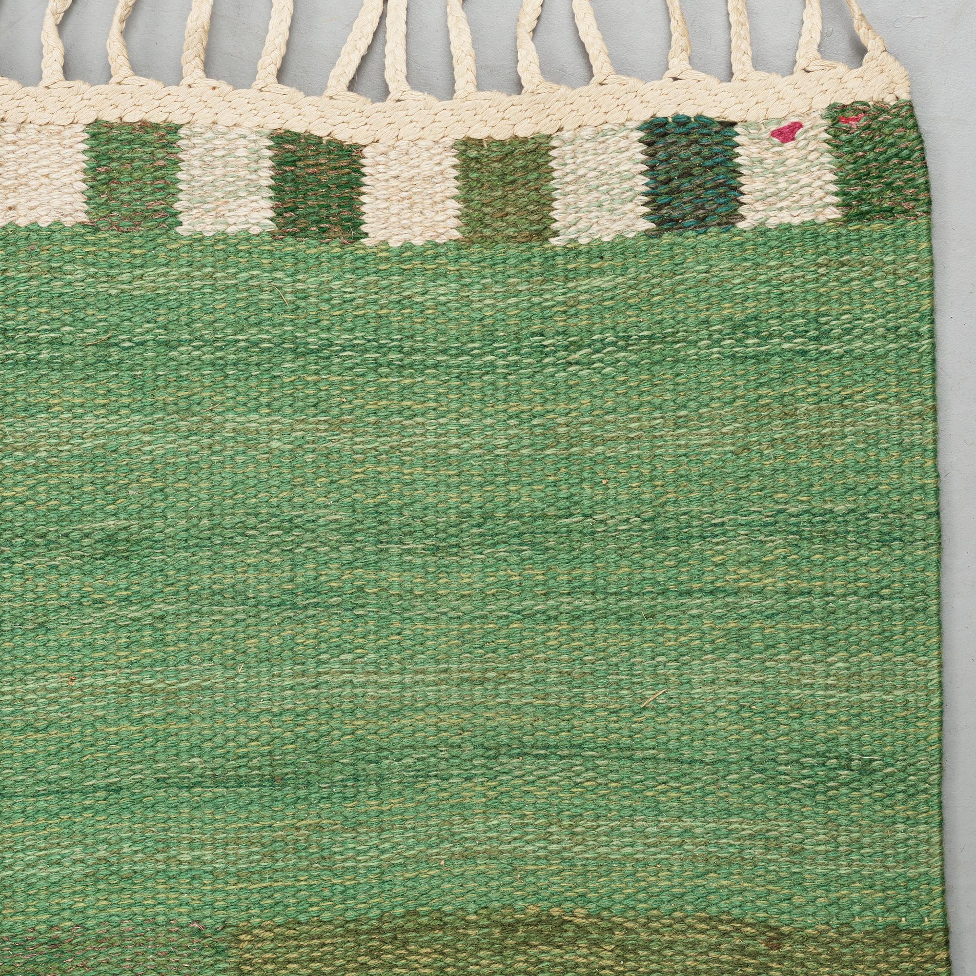 Marianne Richter, Matto, "Muren grön", flat weave, ca 250,5-254,5 x 172-173 cm, signed AB MMF MR.