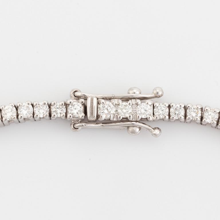 Collier, rivière, med briljantslipade diamanter, med HRD report.