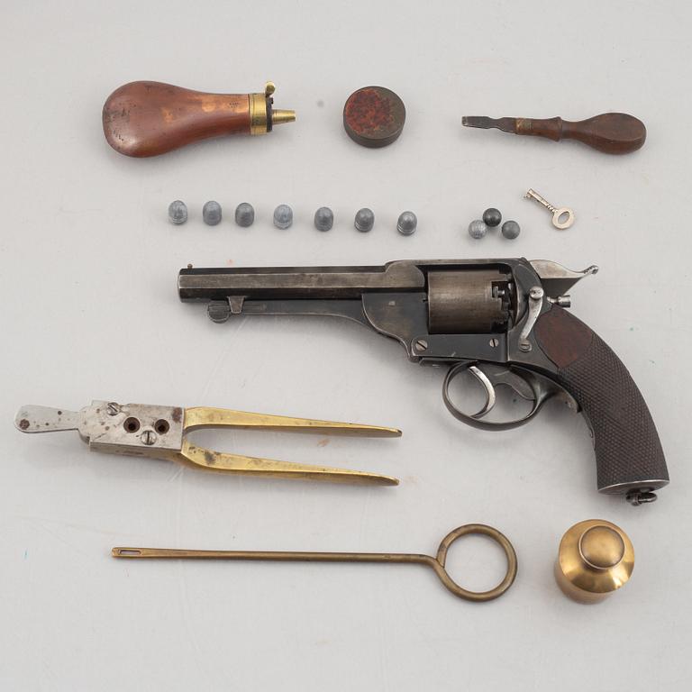 A cased Kerr patent double action percussion revolver. London Armoury Company. Serial no 11395.