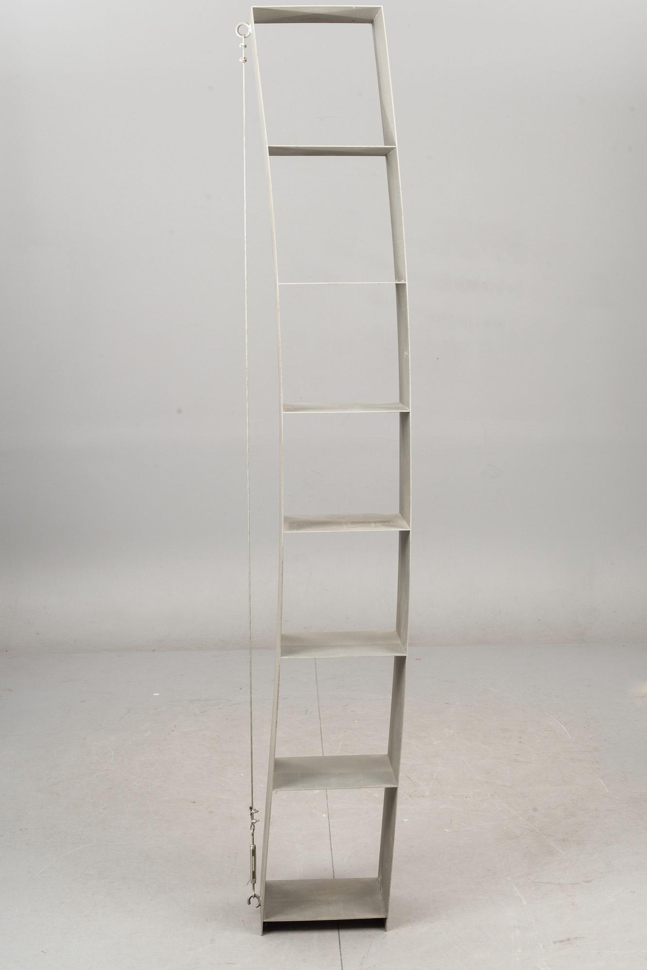 BOKHYLLA, "Pentagon", design Wolfgang Laubersheimer, formgiven 1984.