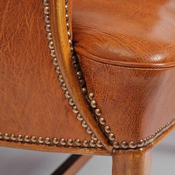 Frits Henningsen, a pair of armchairs, mid-20th century.