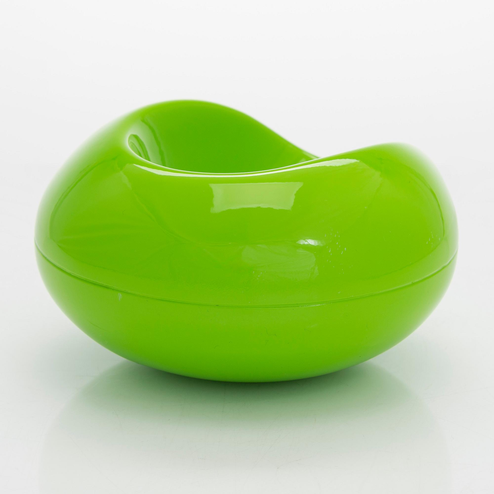 Eero Aarnio, miniatyyri, "Pastilli", Vitra Design Museum.