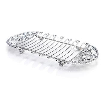 451. A silver asparagus cradle by Bolin, Moscow 1912-17.