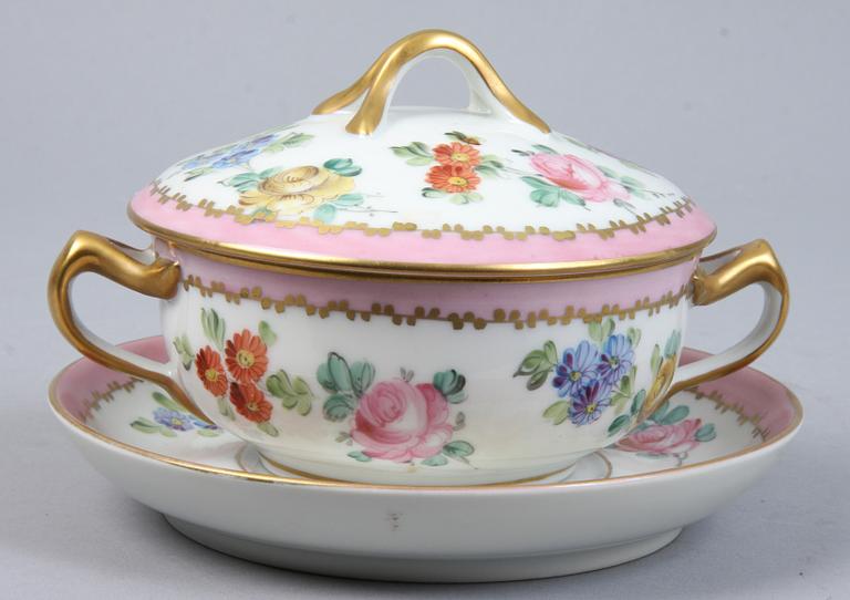 BONBONJÄR samt FLAKONG, porslin, Frankrike, 1900-tal.